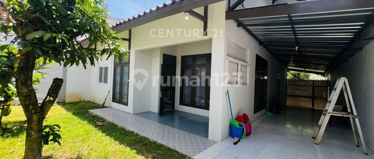 Beautiful House in a Strategic Location at Villa Duta Bogor 1