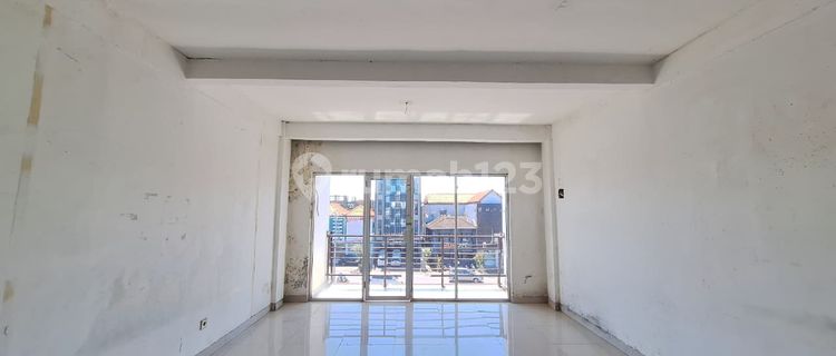 Ruko Royal Sunset on Sunset Road Main Street Bali 1