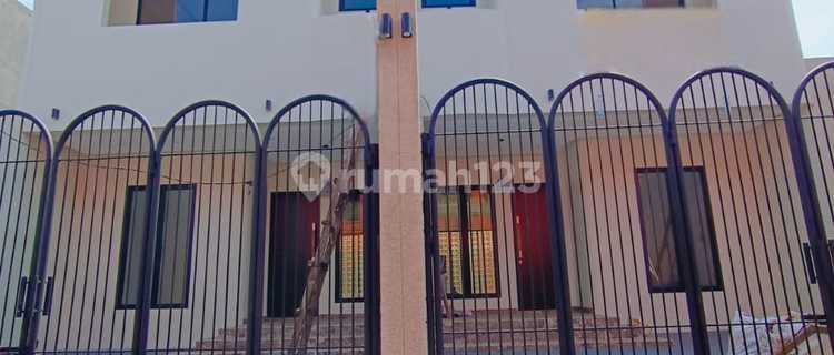 Ready-to-Occupy House in Kelapa Dua, West Jakarta 1