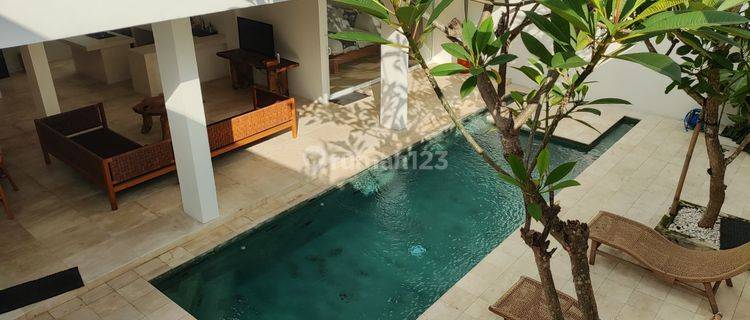 Villa With Rooftop In Pererenan Area 1
