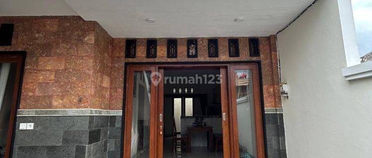 Rumah Nyaman Area Persawahan Gianyar  1