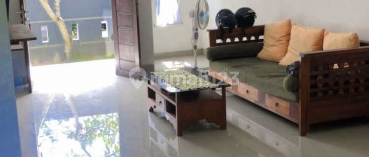Rumah Semi Villa Batu Bulan Banjar Sasih 1