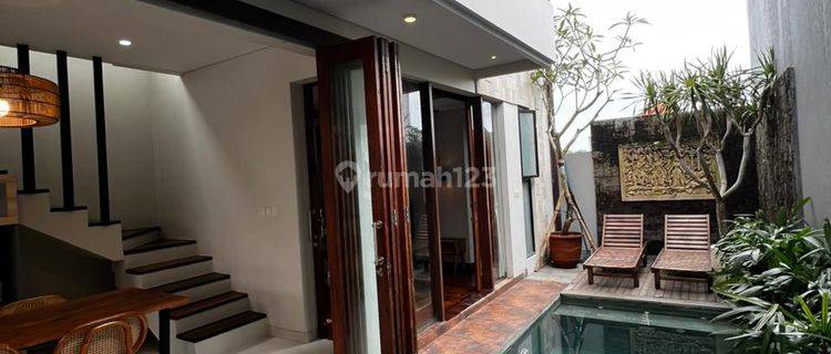 Rumah Modern Minimalist 3 Lantai Sedap Malam Sanur Denpasar 1