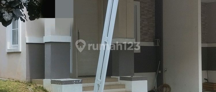 Rumah Sewa Semi Furnished, Bebas Banjir, Dekat Akses Pintu Tol Bsd 1