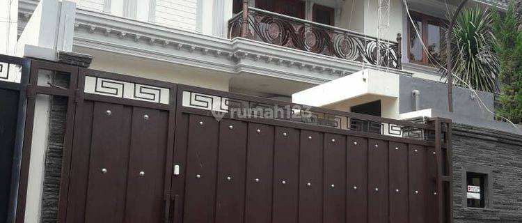 Rumah Mewah Full Furnished di Kemang Timur Jakarta Selatan 1