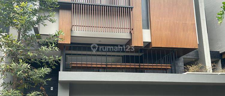 Rumah Terawat Di Caelus Greenwich Bsd City Sudah Shm 1