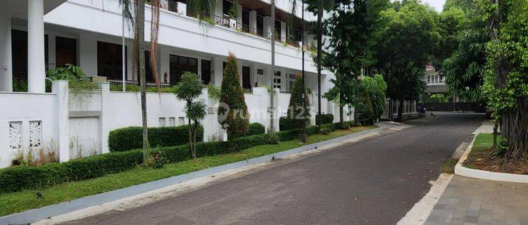 [FOR SALE] LOW RISE APARTMENT, 26 ROOM, PRIME LOCATION at KEBAYORAN BARU 1