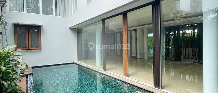 For Rent Senopati - Scbd House With Swimming Pool 1