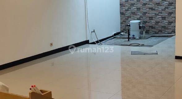 Rumah Bagus, Murah, Full 2 Lantai Dan Bebas Banjir di Taman Alfa Indah 1