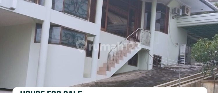 FOR SALE LUXURY HOUSE ON TAMBORA STREET 1