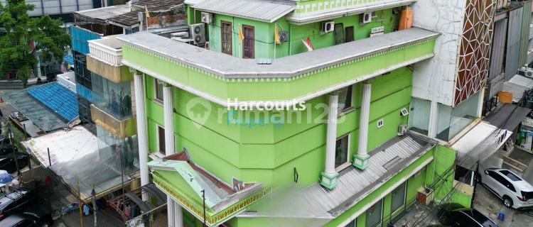 For Sale 3.5 Story Shop House in Kebayoran Baru Complex Area 1