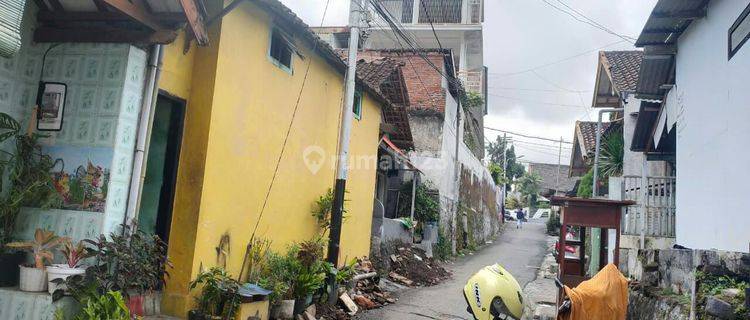 RUMAH SEDERHANA PERLU RENOVASI HARGA RAMAH DI KOTA BATU. 1