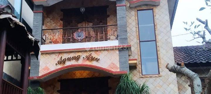 Rumah Villa Jawa Estetik Elegan Strategis di Kota Batu 1