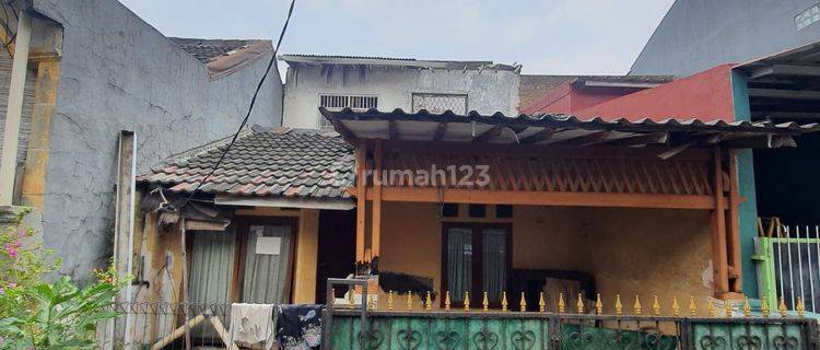 Dijual Rumah Hitung Tanah di Komplek Taman Narogong Indah Bekasi  1