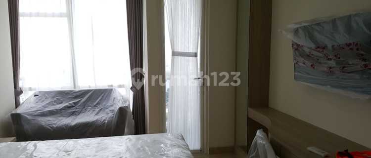 Cheap Quick Sale Menteng Park Apartment in Central Jakarta 1