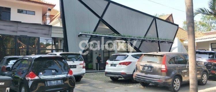 Ex Kantor di Pusat Kota Surabaya,30 meter-an dari Raya Darmo, cocok untuk cafe, resto, bank, dll dengan parkir 10-12 mobil. 1