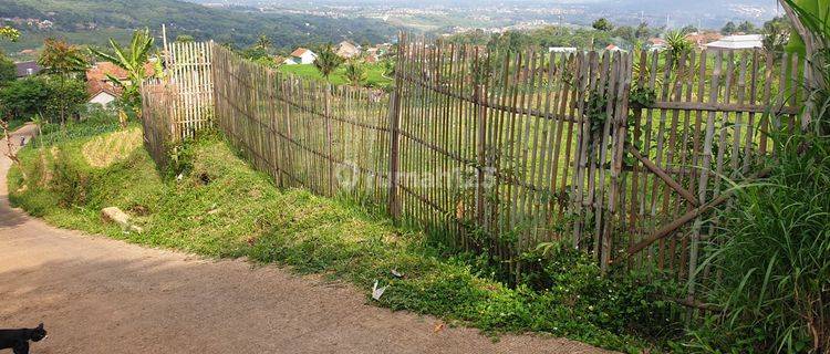 Lahan Tanah Bagus Dengan View Kebun Dan Bukit 1