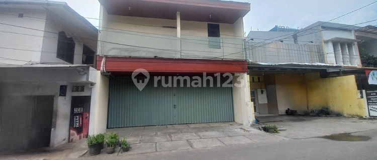 Shop house for rent in Kayuringin near Primaya Hospital, West Bekasi. 1