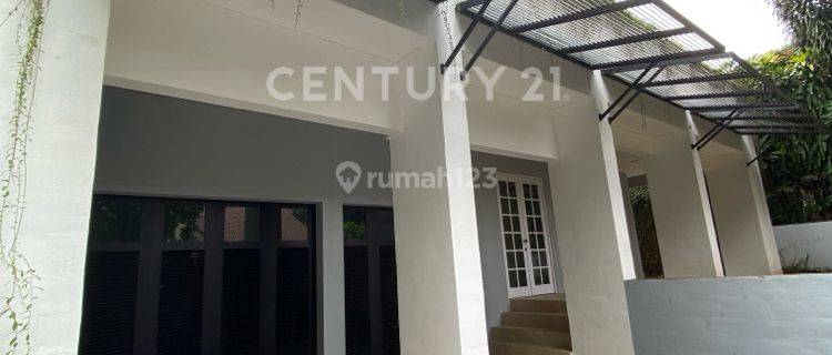 Rumah 2 Lantai Semifurnished Di Perumahan Elite Pondok Indah 1