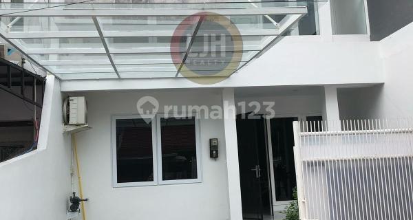 Rumah Bagus Dijual di BCS Kelapa Gading Jakarta Utara  1