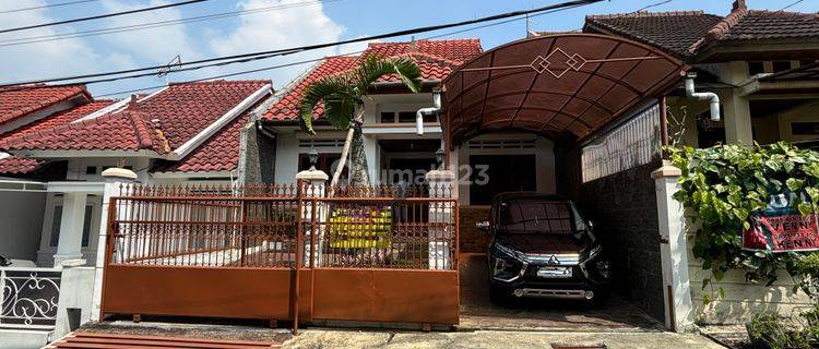 Rumah 2 Lantai Bagus di Pondok Hijau Gegerkalong, Bandung 1