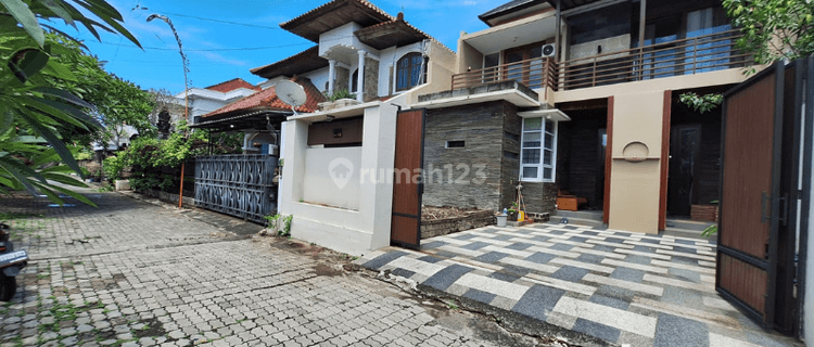 Dijual Rumah Cantik 2 Lantai Panjer Denpasar, Bali 1