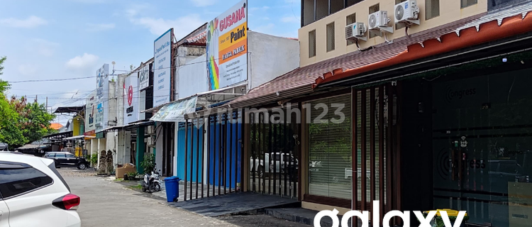 FOR RENT: 2-STORY SHOP HOUSE IN STRATEGIC LOCATION ON BYPASS NGURAH RAI, JIMBARAN, BADUNG - BALI 1