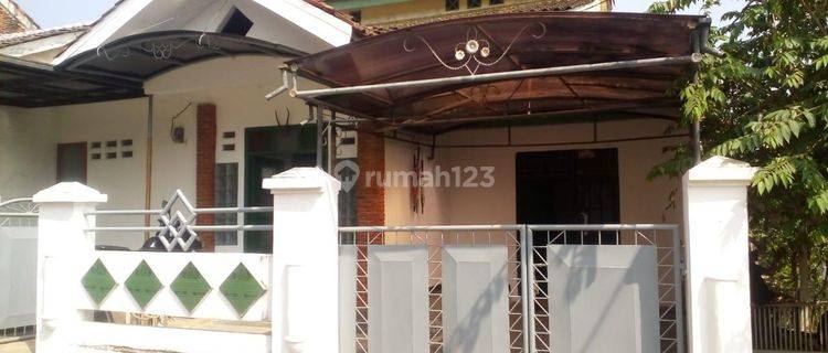 Dijual rumah 2 lt Posisi Hook. Tanpa perantara. Lokasi kemiling, Bandar Lampung.  Harga 325jt. LT 72m LB 120m 1