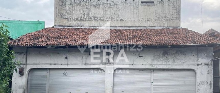 Shop House for Sale in Ngawi 1