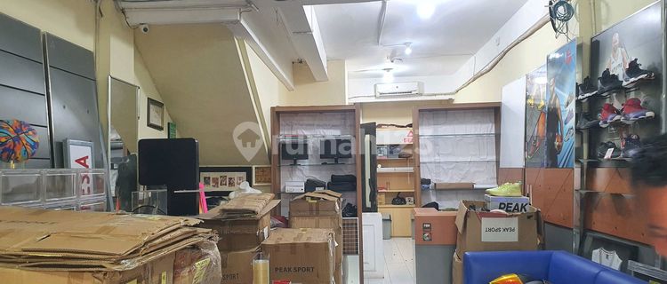 Bandengan Shop House, North Jakarta, Inside the Complex, Main Street Facing East 1