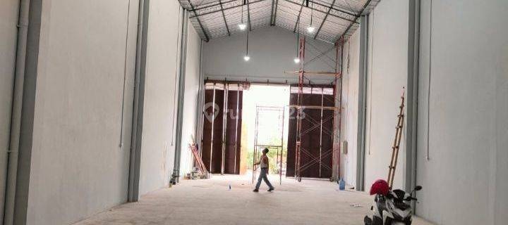 GUDANG SIAP PAKAI DI LIK KALIGAWE 1