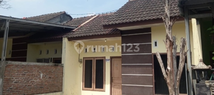 Rumah Siap.pakai Harga Murah di Wolter Monginsidi 1