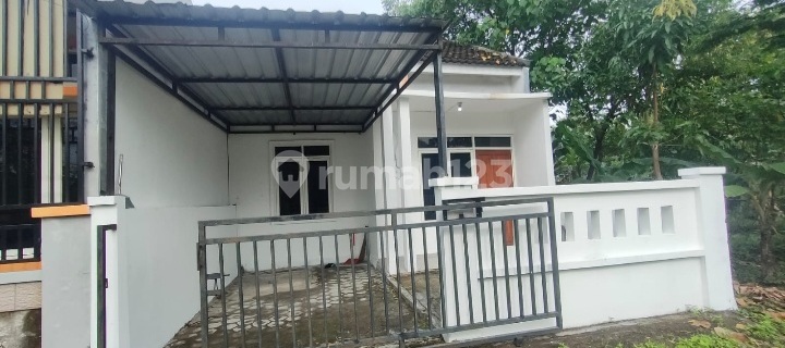 Rumah Bangunan Bagus Murah di Wolter Monginsidi 1