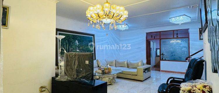 Rumah di Puri Media , Uk. 8x16 , Furnish , SHM , Hadap Barat 1