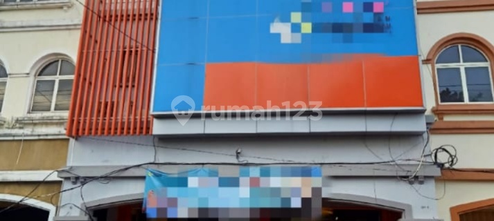 For Sale 3-Story Shop House in Casa ******** Shopping Complex 1