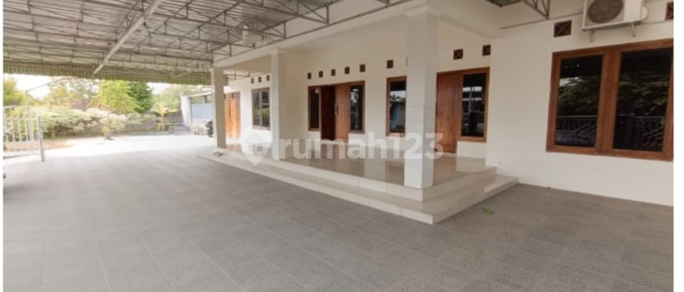 Disewakan Rumah.besar Dan Luas Furnish Godean Sleman Yogya 1