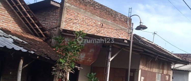 Rumah Kebakkramat 140jt  1