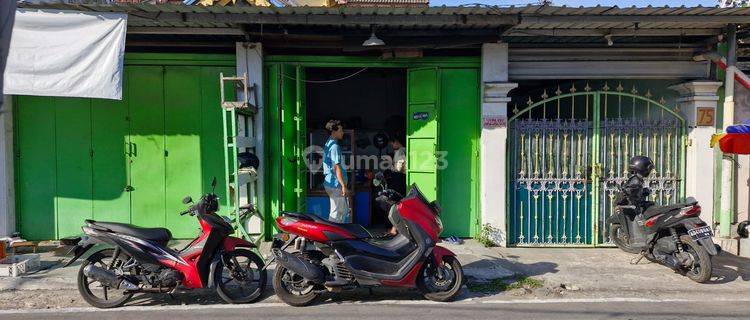 Rumah Cemani Sukoharjo  1