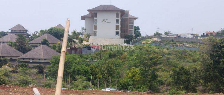 Dijual lahan jalan utama arah Karma Beach , Lsan 1