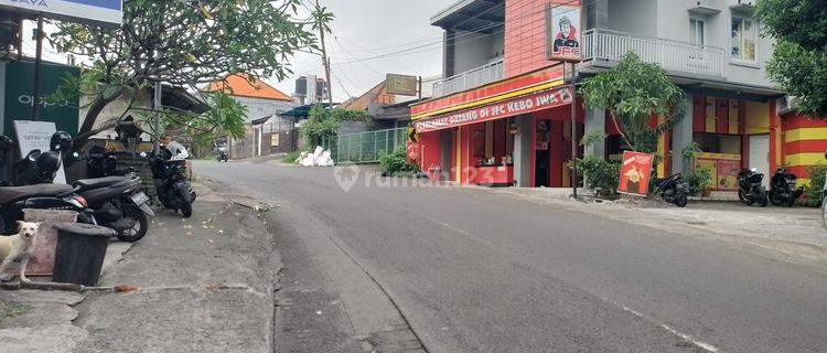 R09020 Shophouse Price Drop on Kebo Iwa Main Street, West Denpasar, Bali 1