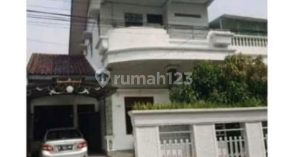 Nice 2-Story House 1