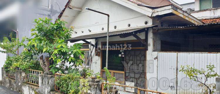 Dijual Rumah Bangunan Lama Tingkat 1,5 Lantai di Daerah Sidodadi, Semarang 1