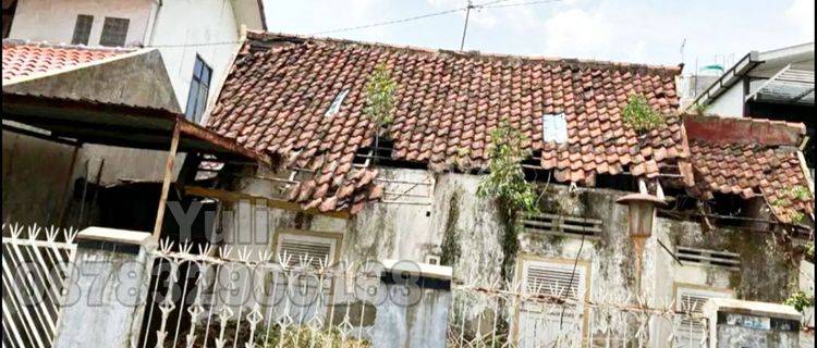 Rumah Bangunan Lama Posisi Tengah Kota di Daerah Jl Sidodadi Semarang 1