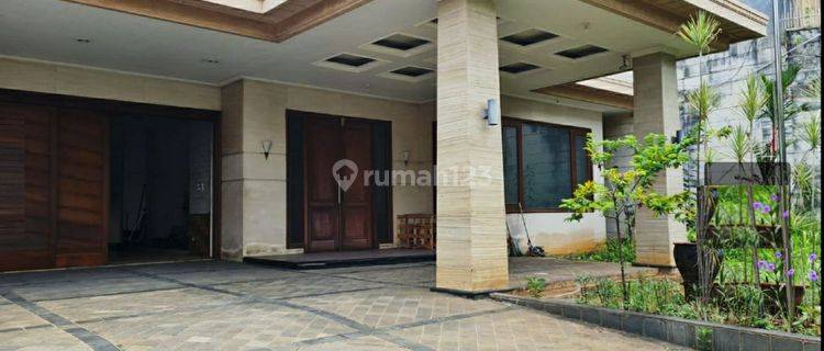 Dijual Rumah Mewah Tingkat 2,5 Lantai Siap Pakai Tengah Kota, Semarang 1