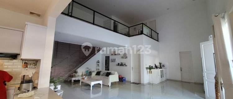 Dijual Rumah Bagus Tingkat 1,5 Lantai Siap Pakai Di Bukit Sari, Semarang 1