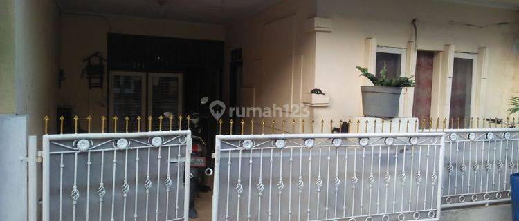 Di Jual Rumah di Cempaka Putih Barat, Jakarta Pusat 1