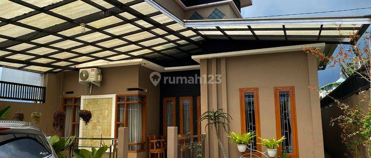 Rumah 2 Lantai Bagus Full Furnished Siap Huni 1