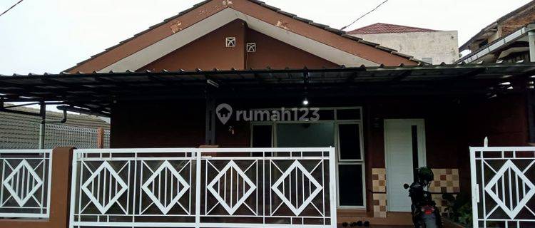 Rumah Bagus Dan Nyaman Siap Huni + Full Furnish 1