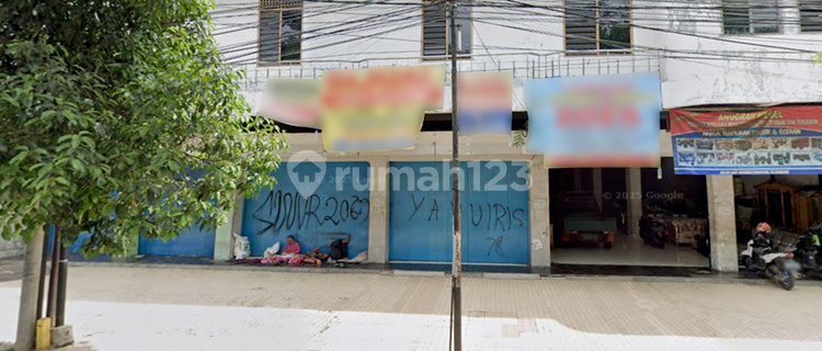Good Shop House Suitable for Business, Strategic Location in the Center of Cianjur City 1