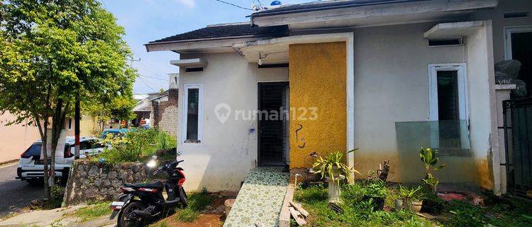 Rumah dengan Tanah Luas Dekat Pusat Kota Cianjur 1